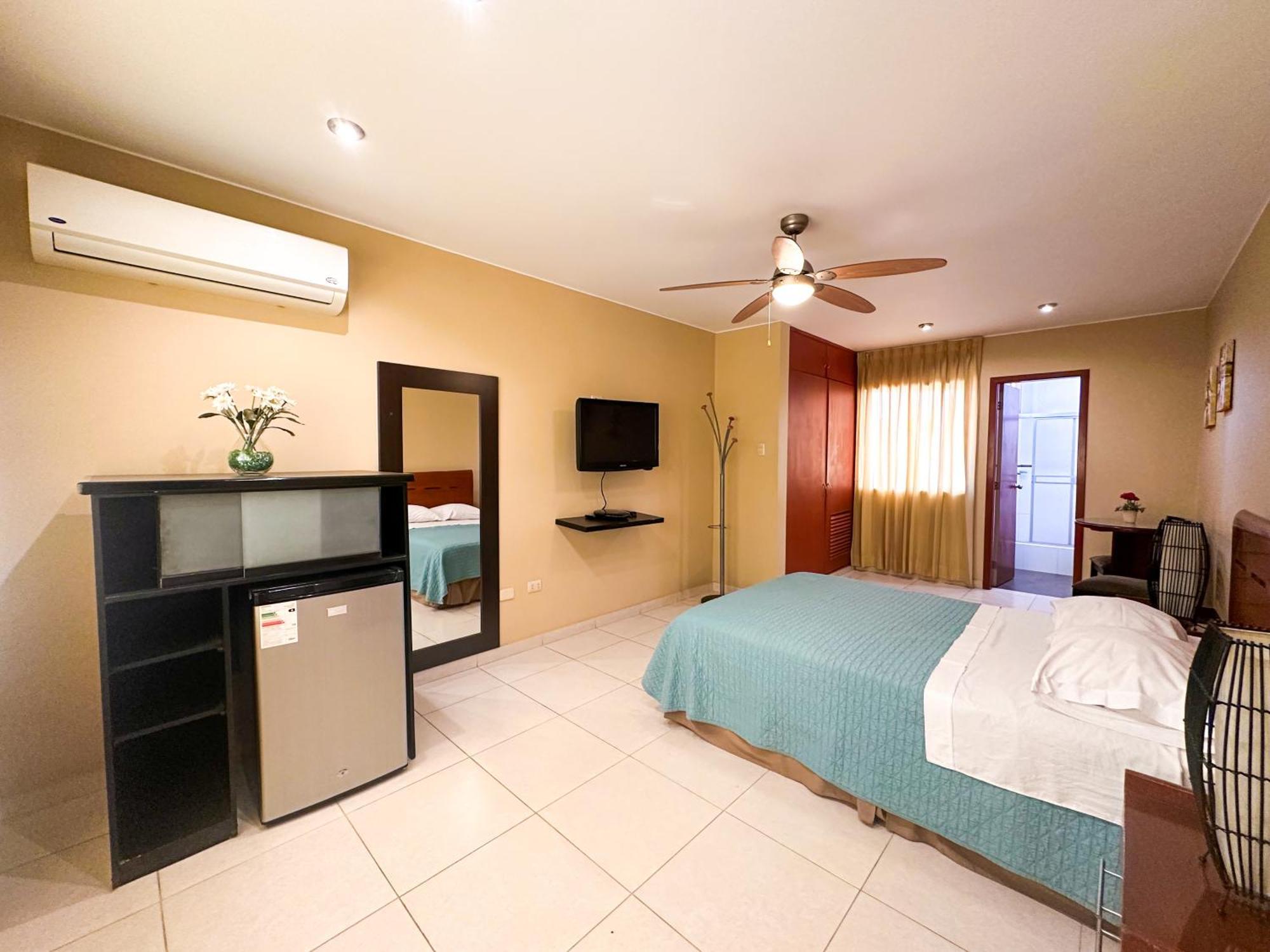 Apart Hotel El Canaveral Chincha Alta Eksteriør billede