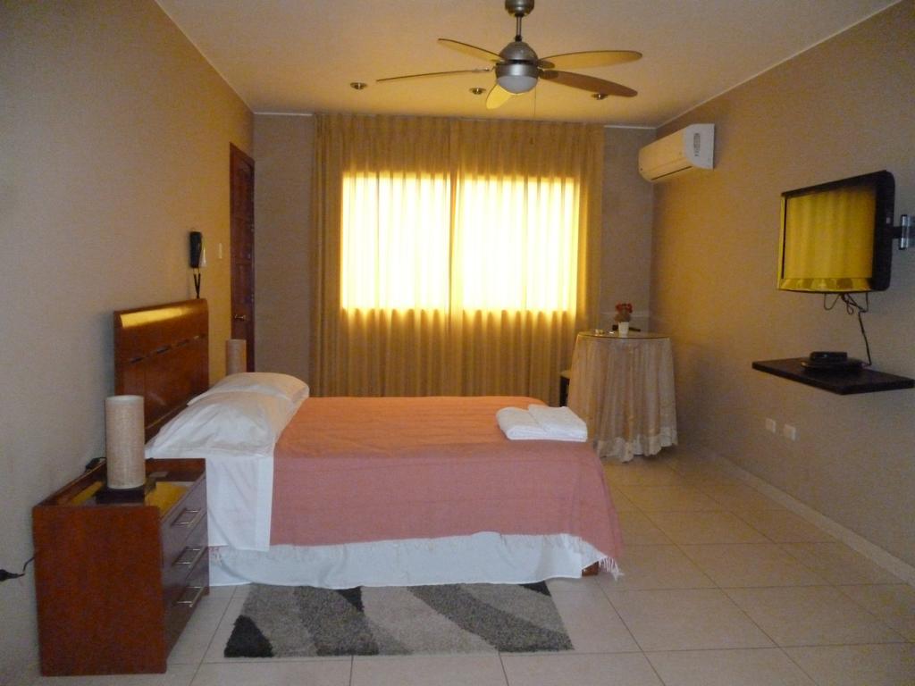 Apart Hotel El Canaveral Chincha Alta Eksteriør billede